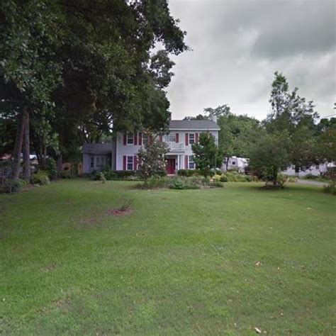 Halliburton House (DeWitt, Arkansas) in De Witt, AR (Google Maps)