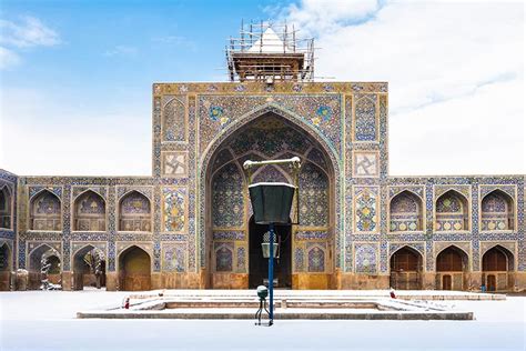 Top 10 Must-Visit Isfahan Mosques + Pictures - EavarTravel