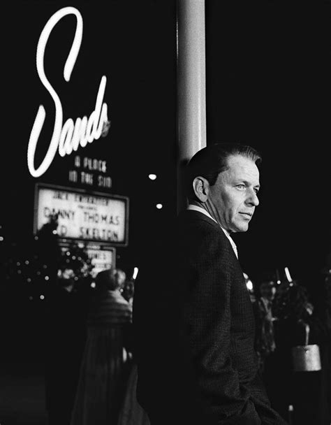 voxsartoria — Vegas 1960. Frank Sinatra.