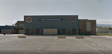 Confirmed COVID-19 exposure at Rutland Secondary School - Kelowna News ...