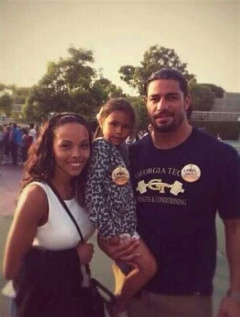 Joe Anoa'i (Roman Reigns) & his beautiful family | Wwe superstar roman ...