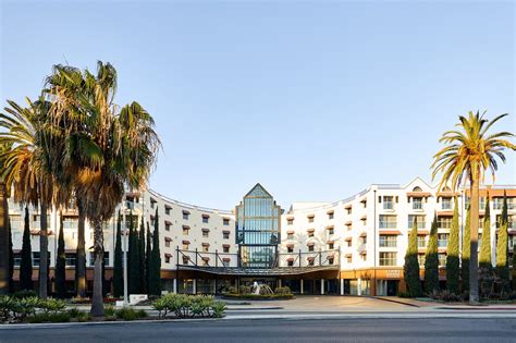 LOEWS SANTA MONICA BEACH HOTEL - Updated 2023 Prices & Reviews (CA)