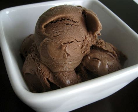 Healing Cuisine: Dark Chocolate Cashew Ice Cream