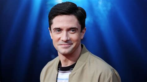 Home Economics: Topher Grace, de 'That' 70s Show', estrela nova série ...