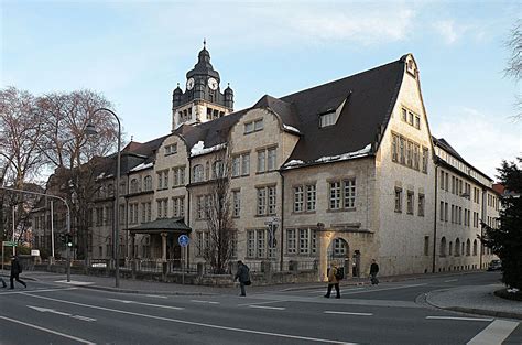 Studium in Jena: Wohnungsmarkt & Hochschulen