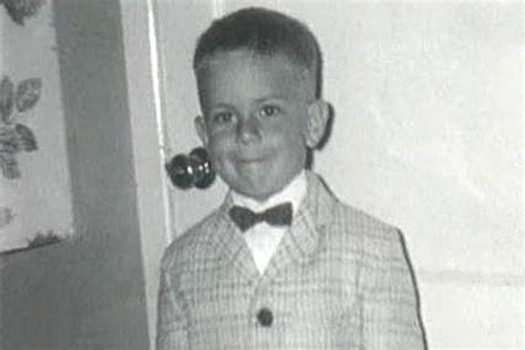 Bruce Willis | Bruce willis, Childhood photos, Childhood memories