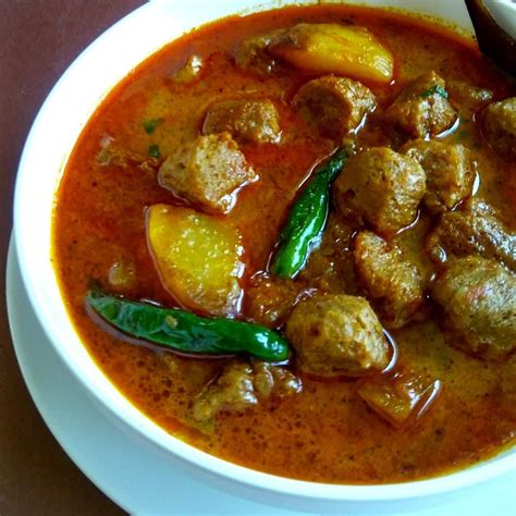 Soya Chunks Potato Curry | Meal Maker Curry | Curry recipes, Recipes ...