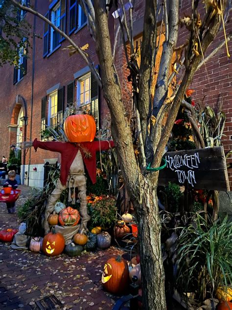 Halloween Events Boston | Beacon Hill Halloween