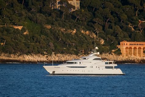 KOSATKA Yacht • Vladimir Putin $100M Superyacht