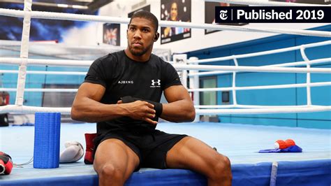 Anthony Joshua, Knockout Machine. And He Can Box. - The New York Times