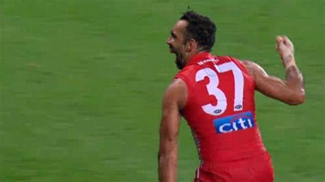 Sydney Swans' Lewis Jetta performs Indigenous dance in support of Adam ...