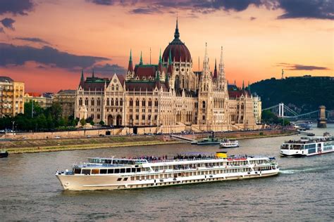 Budapest River Cruises - Which One Is Best? - TourScanner