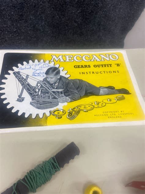 Meccano - gears outfit B & booklet 1960 Christmas gift & assorted Meccano