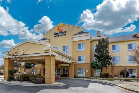 COMFORT INN & SUITES CAMDEN - Hotel Reviews, Photos, Rate Comparison ...