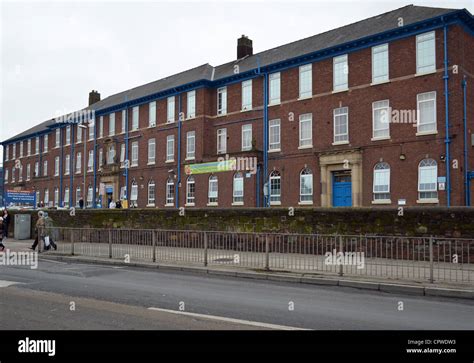 Alder Hey Children's hospital, Liverpool Stock Photo - Alamy