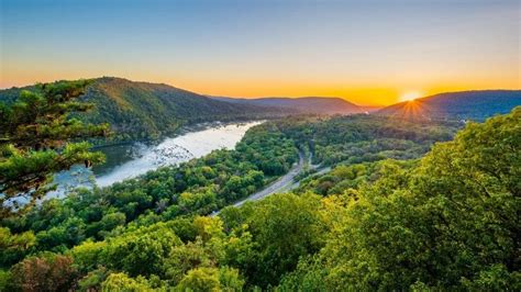 Best Places to Live in West Virginia - NewHomeSource.com