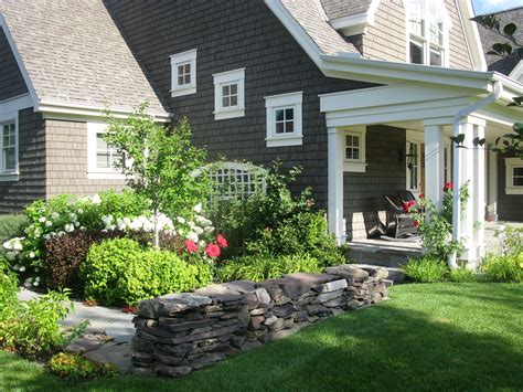 landscaping ideas for front of house with porch | ... to creating and ...