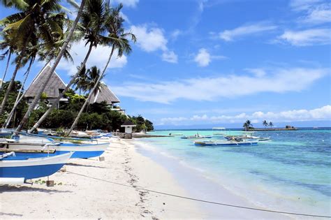 The Chocolate Hills - Bohol Island Attractions - Go Guides