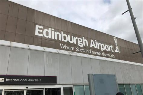 Edinburgh Airport to Edinburgh City plus return journey private transfer