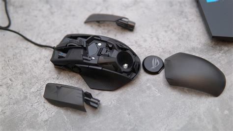 Review: ASUS ROG Chakram Core Gaming Mouse