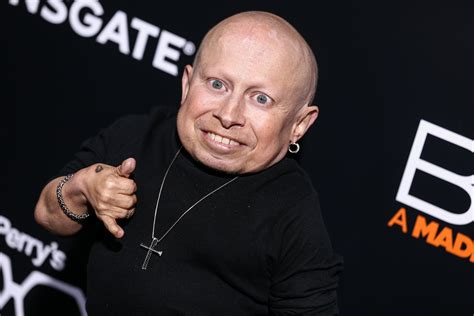 Verne Troyer, Mini Me in "Austin Powers," dead at 49, says family in a ...