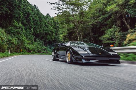 Bagged Bull: Madlane's 25th Anniversary Countach - Speedhunters