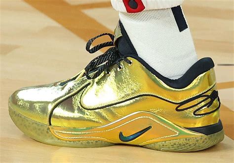 Nike LeBron 22 Olympic Gold Medal PE | SneakerNews.com