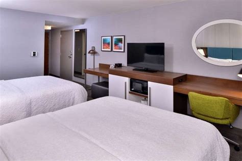 HAMPTON INN & SUITES CARSON CITY - Updated December 2024 - 231 Photos ...