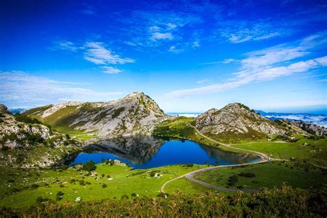 Lagos de Covadonga - Your COMPLETE Travel Guide (+free map)