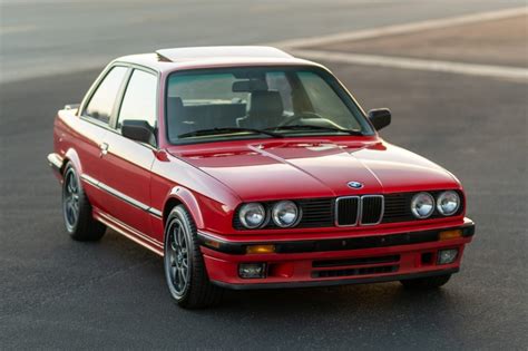 1991 BMW 325i Coupe 5-Speed for sale on BaT Auctions - sold for $21,585 ...