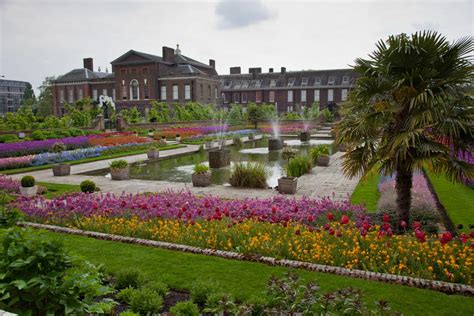 Kensington Palace on AboutBritain.com