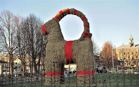 Tommy B´s Fotoblogg: Gävlebocken på plats!!