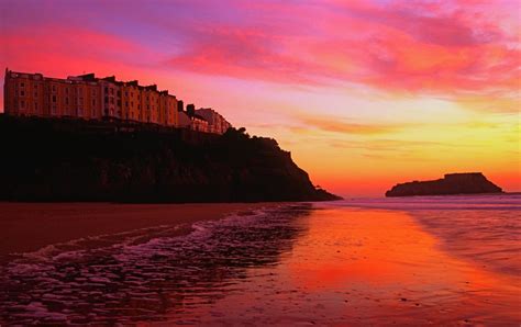 Tenby sunrise. | Tenby sunset, Fuji velvia 50 | redeyesatdawn | Flickr