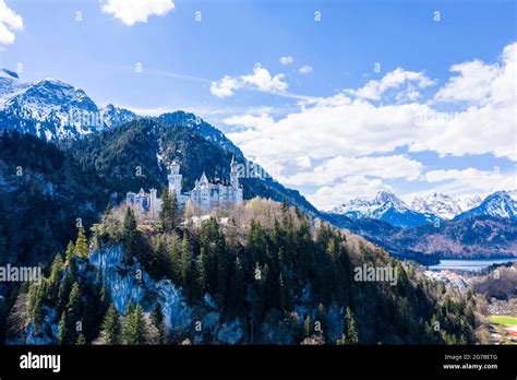 Neuschwanstein castle aerial view hi-res stock photography and images ...