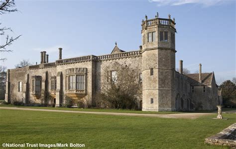 Lacock Abbey, Fox Talbot Museum & Village, Wiltshire - National Trust ...