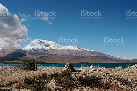 Sacred Lake Rakshastal At The Foot Of Holy Mount Gurlamandhata Stock ...