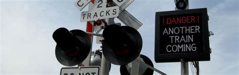 Railroad Crossing Warning Signs: Keeping Motorists & Pedestrians Safe ...