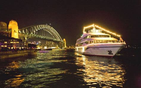 Sydney Harbour Captains Dinner Cruise - Captain Cook Cruises