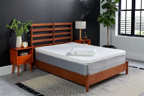 Best Mattress Topper: TEMPUR-Topper Supreme Review | Apartment Therapy