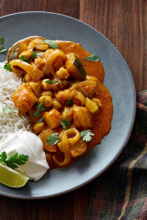 This gluten free curry features kabocha squash with chickpeas for a ...