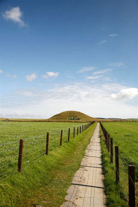 Maeshowe Chambered Cairn - Discover Orkney's Finest Neolithic Tomb