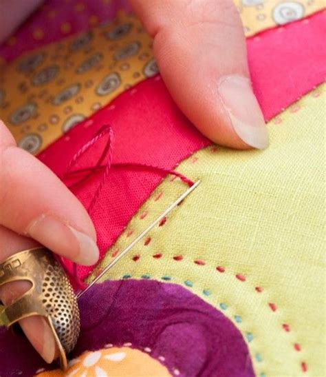 How to Hand Quilt - The Sewing Directory | Hand quilting patterns ...