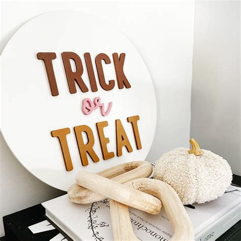 DIY Cute Trick or Treat Halloween Sign | CraftCuts.com