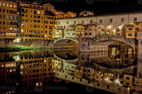 Florence Ponte Vecchio night View Cityscape panorama 17366095 Stock ...