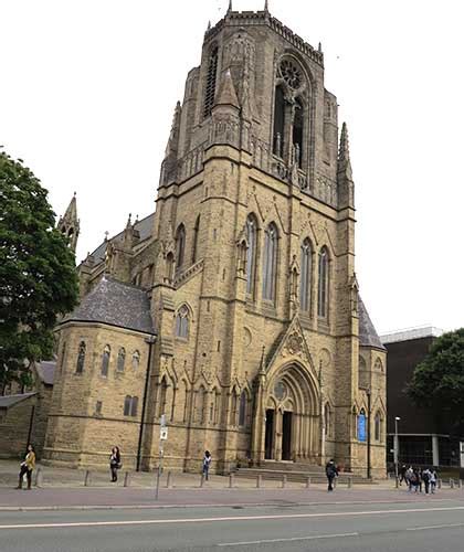 Church of the Holy Name of Jesus Manchester - Britain All Over Travel Guide