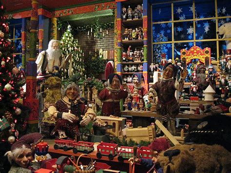 Santas workshop, Christmas toy shop, Dollhouse christmas