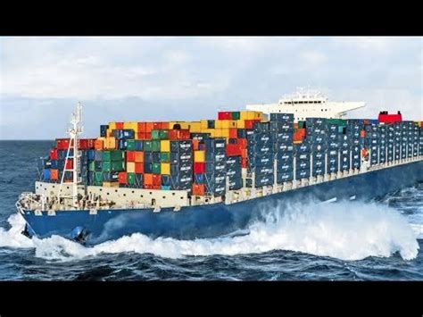 Biggest Container Ships In Storm! Huge Rogue Waves - YouTube