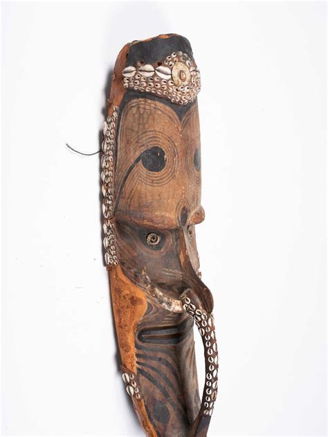 A Large Papua New Guinea Mask