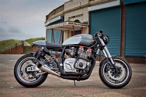 Yamaha XJR1300 Cafe Racer, “The Widow Maker” – BikeBound