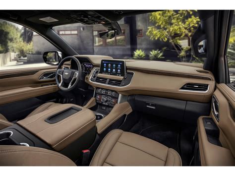 2022 Chevrolet Suburban: 86 Interior Photos | U.S. News